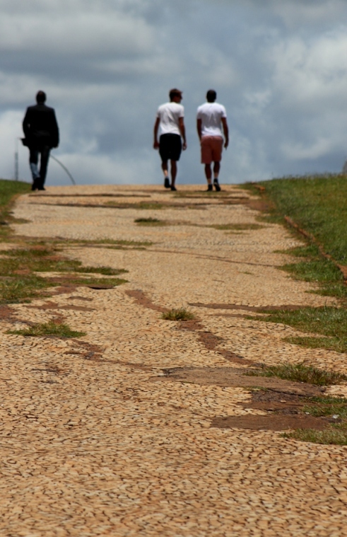 brasilia-walkpath
